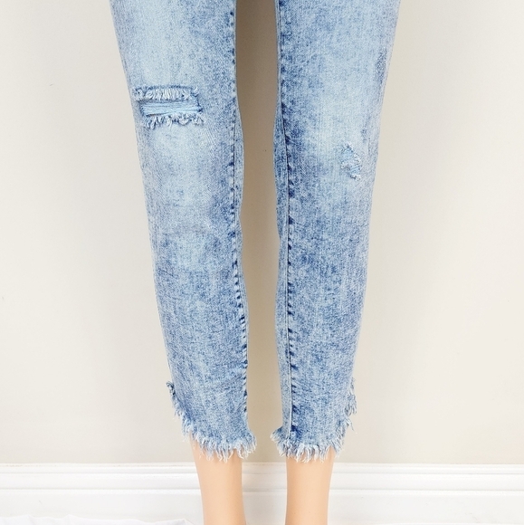 William Rast By Justine Timberlake & Tracy Ayala High Rise Crop Jeans - Picture 6 of 11